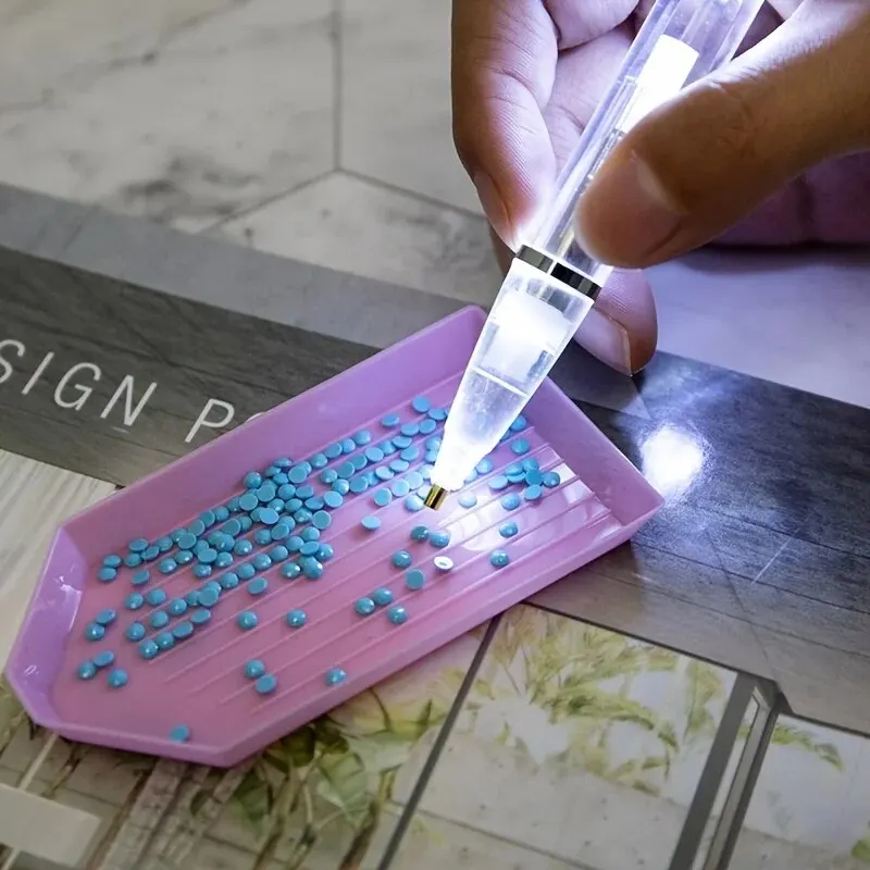 LED Light Diamond Painting Pen - Embroidery Embellishments recension och pris