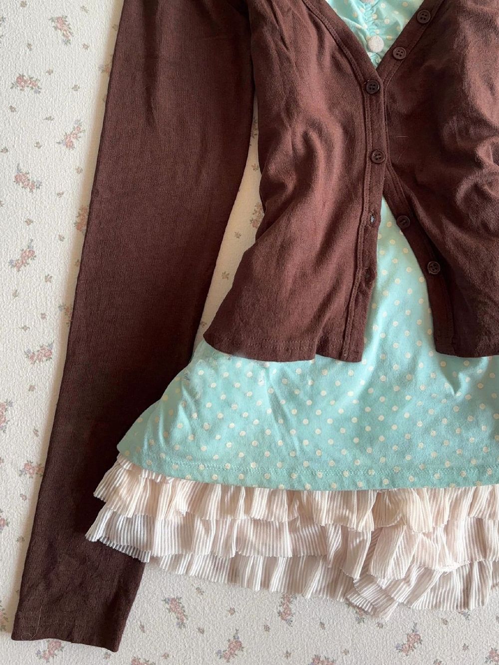 Vintage Y2K Coquette Camisole  - Elastic Lace Trim recension och pris